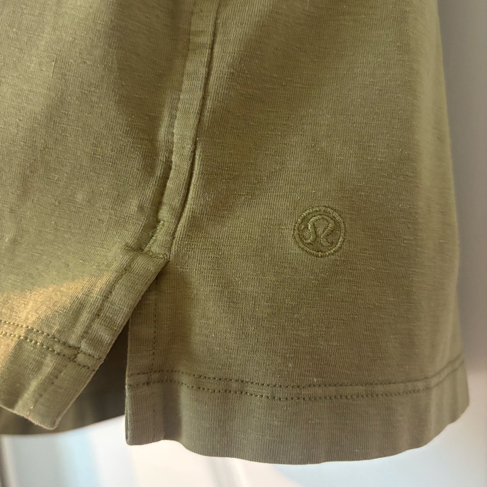 Lululemon workout top - Picture 4 of 5